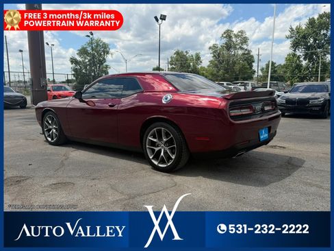 Used 2022 Dodge Challenger GT RWD image 5