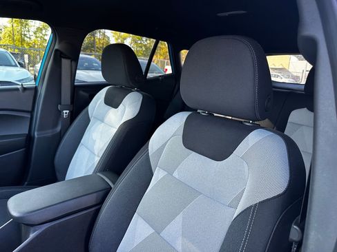 Used 2026 Chevrolet Trax RS image 25