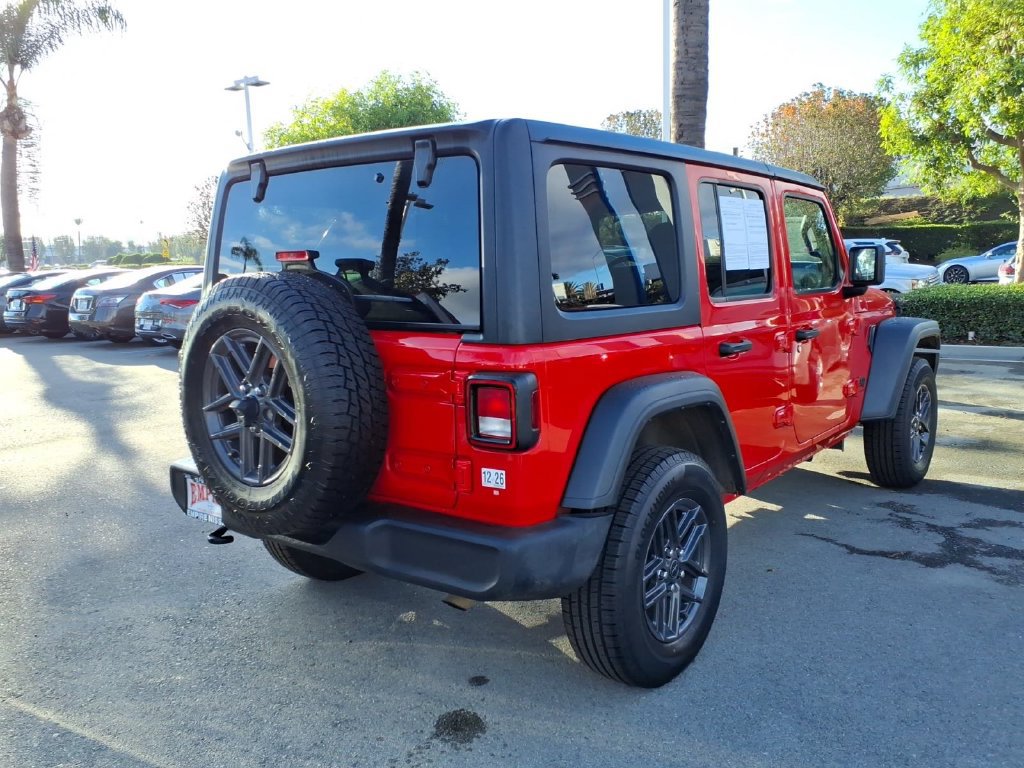 Used 2025 Jeep Wrangler Unlimited Sport AWD/4WD image 5