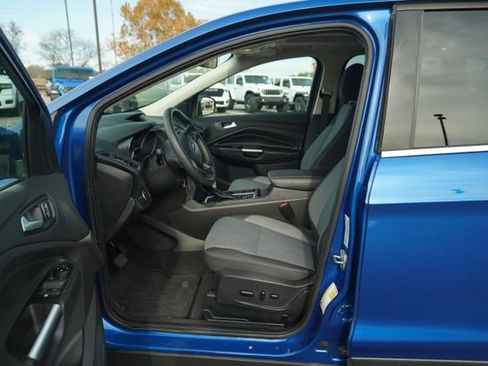 Used 2017 Ford Escape SE w/ SE Cold Weather Package image 14