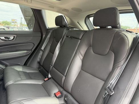 Used 2022 Volvo XC60 T8 Inscription w/ Advanced Package AWD/4WD image 36