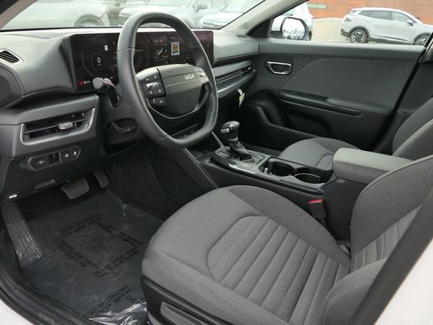 Certified 2025 Kia K4 EX image 11