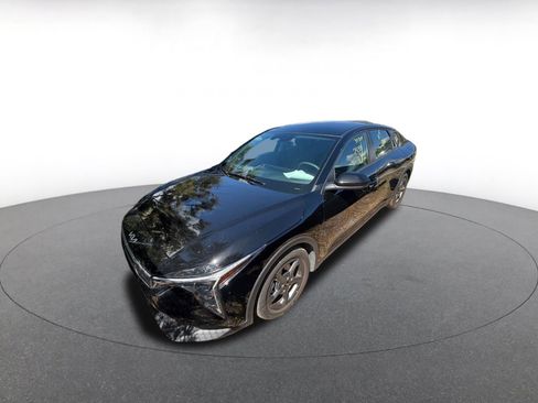 Used 2025 Kia K4 LXS image 3