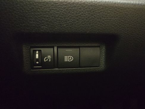 Used 2020 Toyota RAV4 LE w/ All Weather Liner Package AWD/4WD image 24
