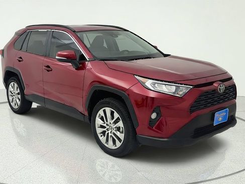 Used 2021 Toyota RAV4 XLE Premium FWD image 1