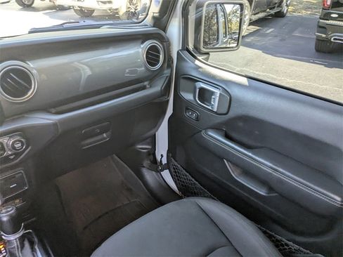 Used 2020 Jeep Wrangler Unlimited Sahara w/ Cold Weather Group image 16