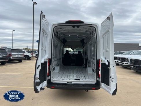 Used 2023 Ford Transit 250 148 High Roof Extended image 14