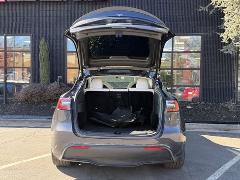 Used 2020 Tesla Model Y Performance image 17