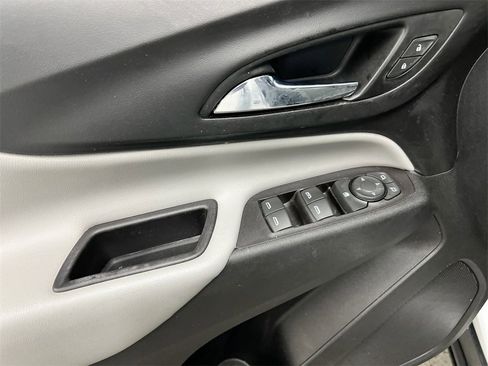 Used 2018 Chevrolet Equinox LS w/ LPO, Cargo Package image 20