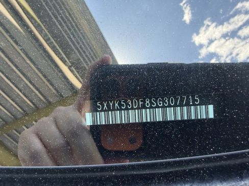 Used 2025 Kia Sportage SX image 45