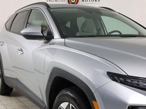 Used 2025 Hyundai Tucson SEL AWD/4WD image 39