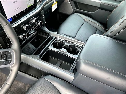 New 2026 Ford F250 4x4 Crew Cab Super Duty image 8