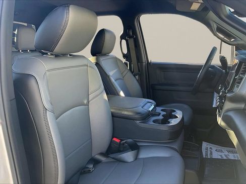 New 2025 RAM 4500 Tradesman w/ Chrome Appearance Group AWD/4WD image 8