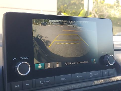 Used 2025 Honda CR-V Sport image 27