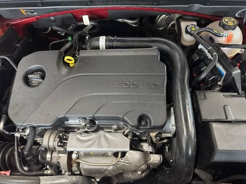 Used 2022 Chevrolet Malibu LT FWD image 7