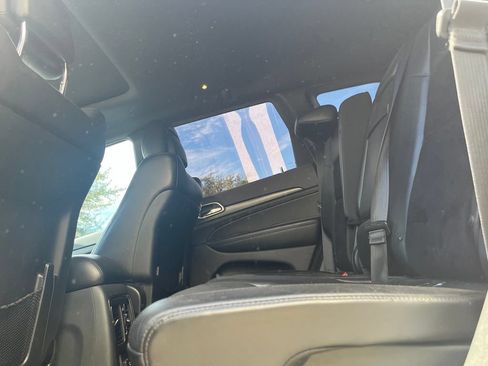 Used 2018 Jeep Grand Cherokee Altitude AWD/4WD image 10