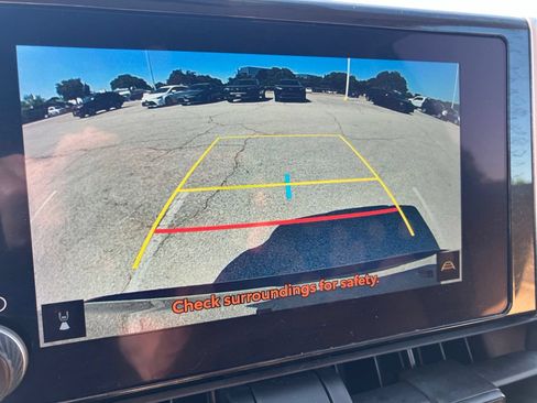 Used 2025 Toyota RAV4 XLE FWD image 11