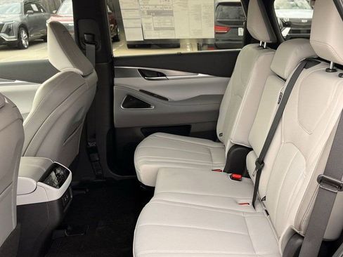 New 2026 INFINITI QX60 Luxe image 27