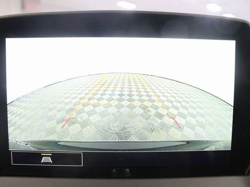 Used 2024 Chevrolet Blazer LT w/ Convenience Package image 3