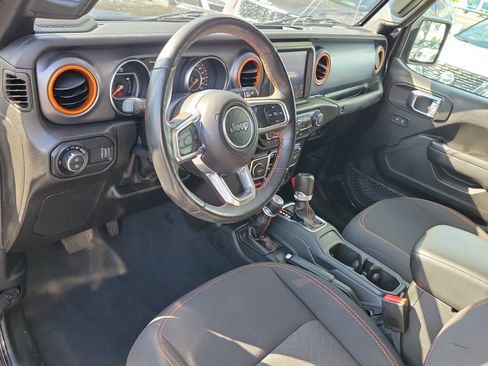Used 2023 Jeep Gladiator Mojave w/ Cold Weather Group AWD/4WD image 19