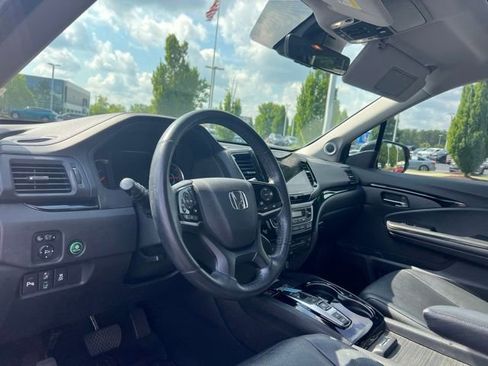 Used 2019 Honda Pilot Elite image 14