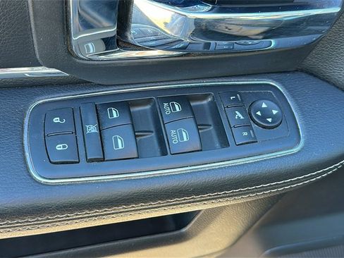 Used 2018 RAM 2500 Laramie w/ Convenience Group image 14