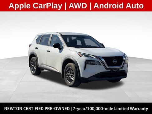 Used 2023 Nissan Rogue S image 1