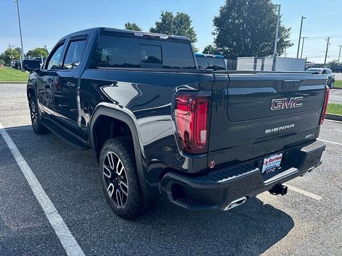 Certified 2023 GMC Sierra 1500 AT4 w/ AT4 Premium Package AWD/4WD image 10