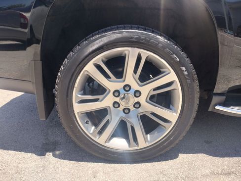 Used 2015 Cadillac Escalade Luxury AWD/4WD image 38