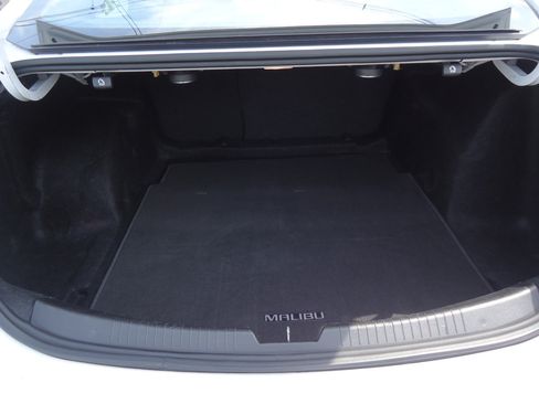 Used 2020 Chevrolet Malibu Premier FWD image 34