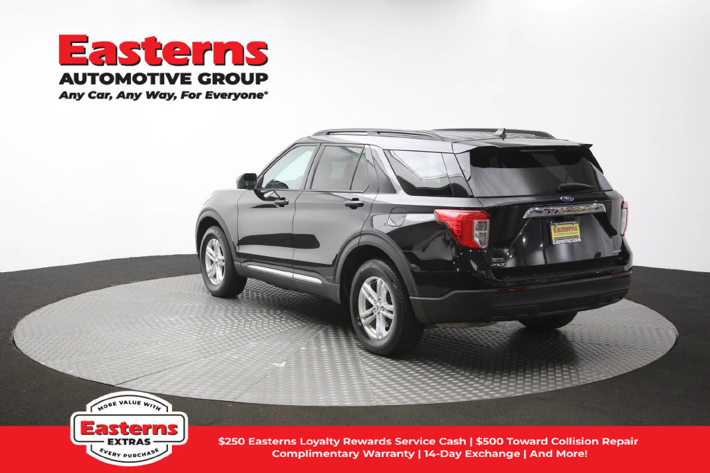 Used 2023 Ford Explorer XLT AWD/4WD image 67