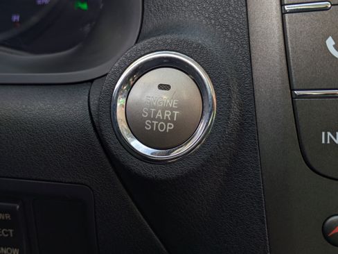 Used 2014 Lexus IS 250C image 29