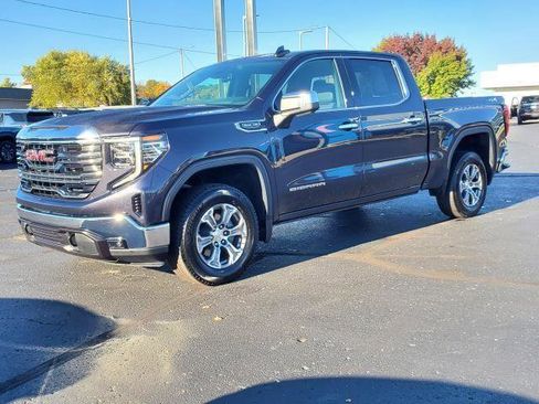 Used 2025 GMC Sierra 1500 SLT image 4