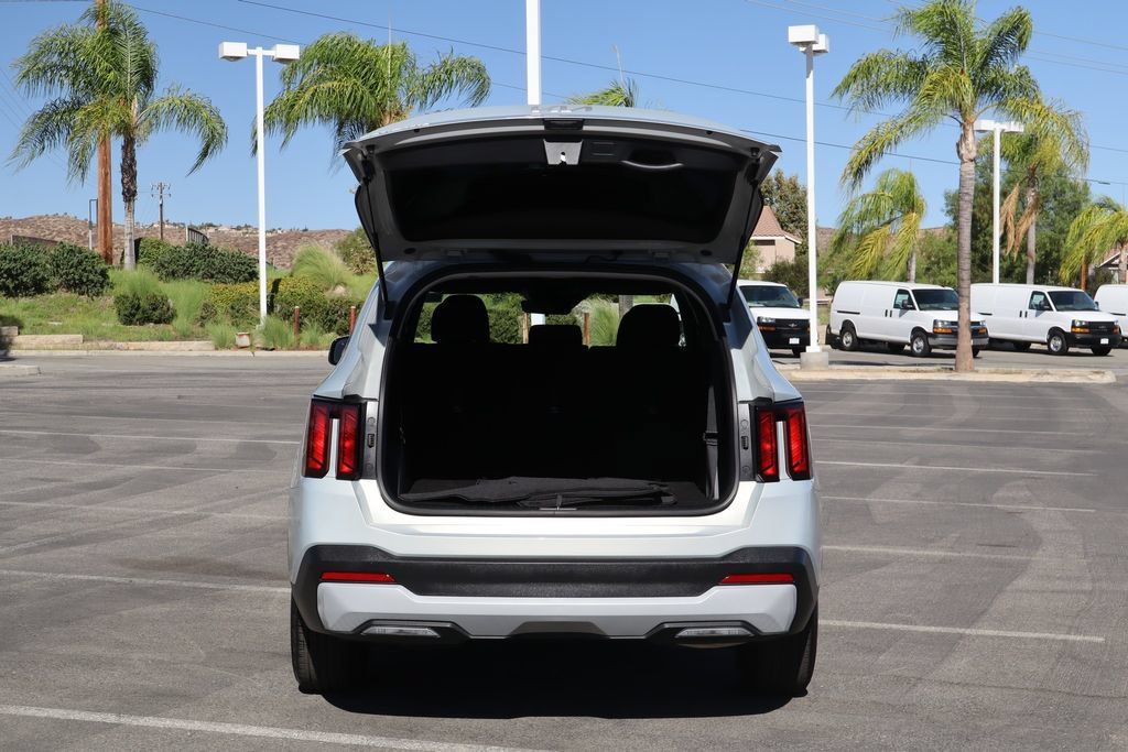Used 2026 Kia Sorento LX FWD image 36