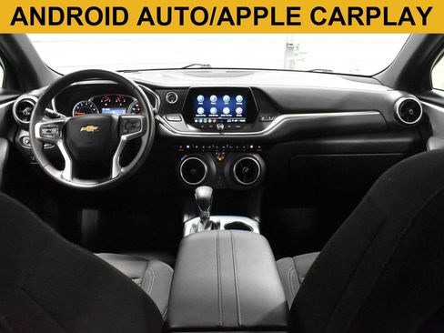 Used 2021 Chevrolet Blazer LT FWD image 2