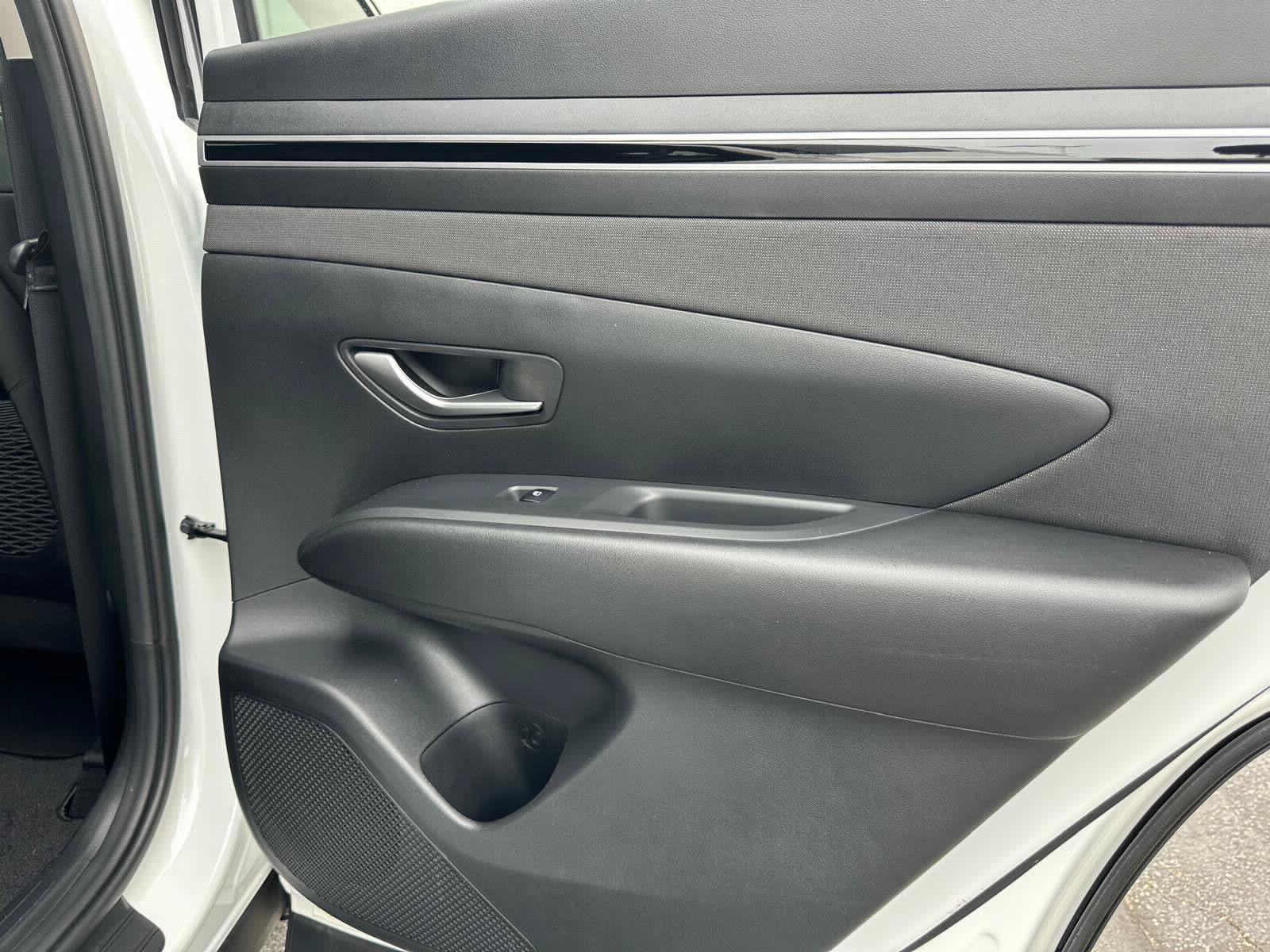Used 2023 Hyundai Tucson SEL w/ Convenience Package FWD image 17
