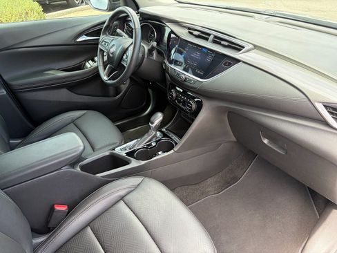 Used 2023 Buick Encore GX Essence w/ Experience Buick Package FWD image 31