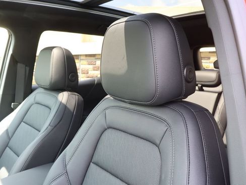 New 2026 Chevrolet Equinox LT w/ Convenience Package II FWD image 15
