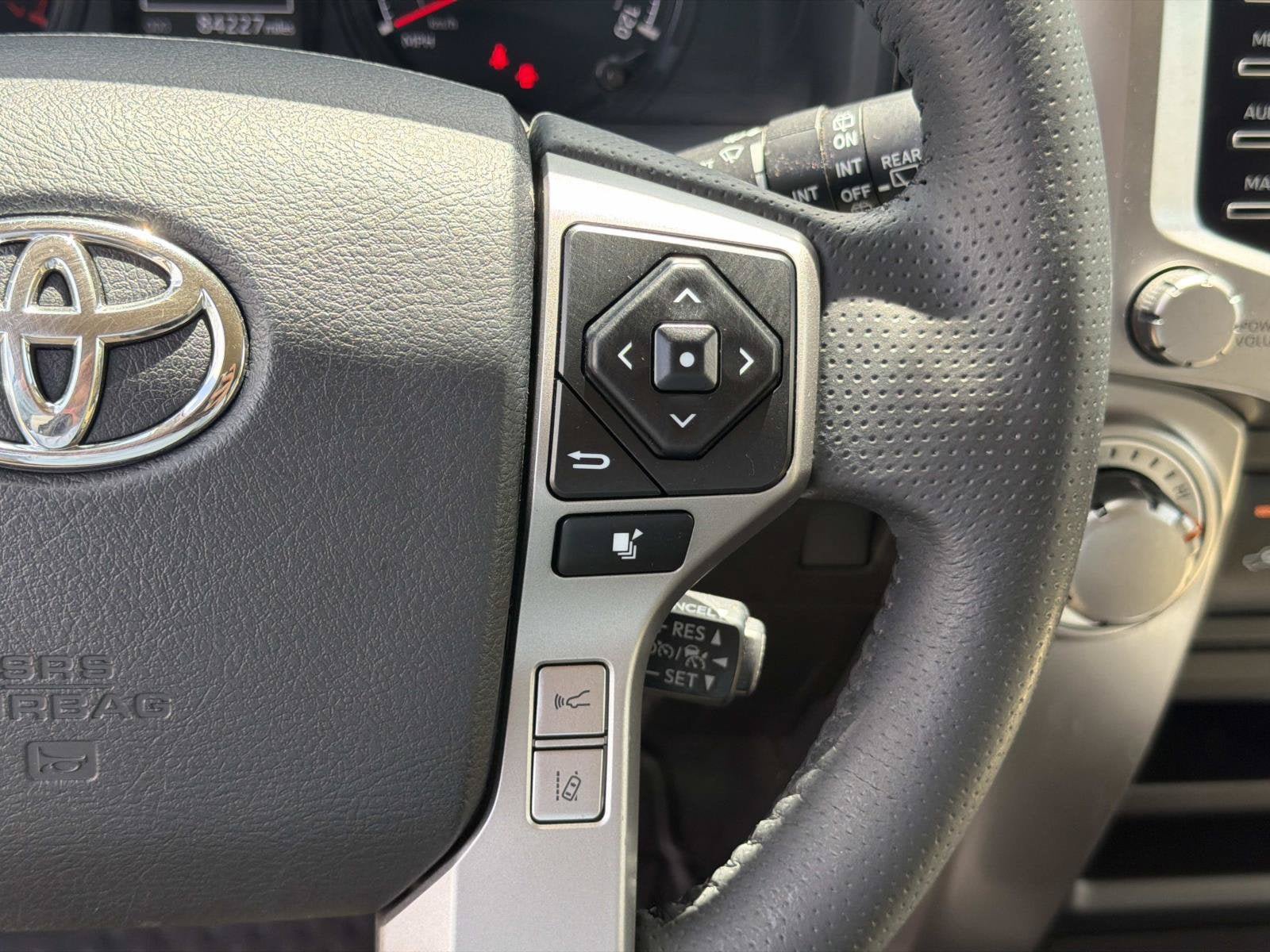 Used 2020 Toyota 4Runner SR5 Premium AWD/4WD image 26