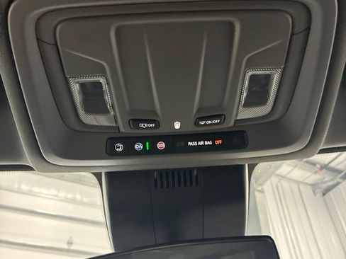 Used 2026 Chevrolet Silverado 1500 LT AWD/4WD image 34