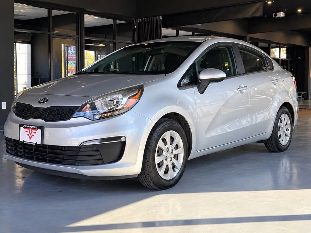 Used 2017 Kia Rio LX w/ Power Package FWD image 2