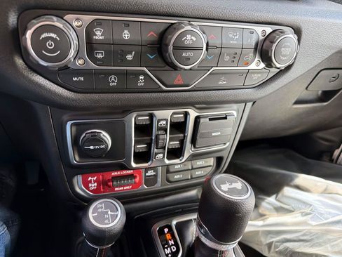 New 2026 Jeep Wrangler Unlimited Sport w/ Dual Top Group AWD/4WD image 16