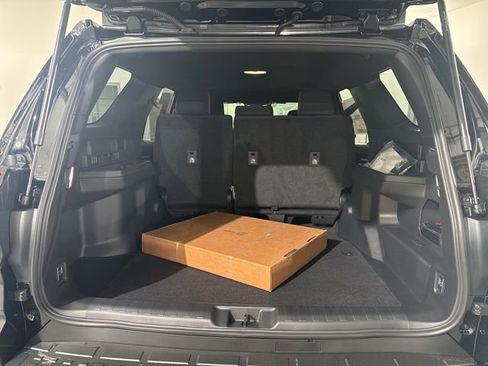 New 2025 Toyota 4Runner SR5 image 9