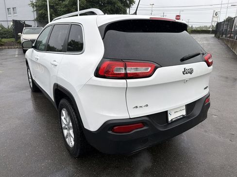 Used 2015 Jeep Cherokee Latitude AWD/4WD image 12