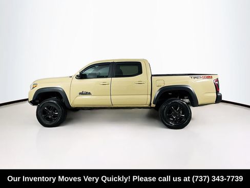 Used 2020 Toyota Tacoma TRD Off-Road AWD/4WD image 4