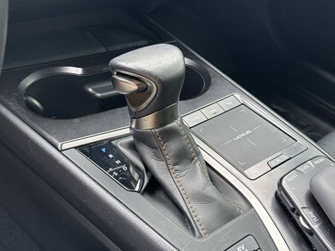 Used 2022 Lexus UX 250h w/ Accessory Package (Z2) AWD/4WD image 26