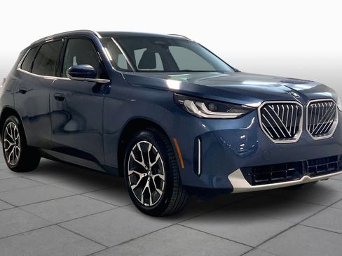 Used 2025 BMW X3 xDrive30i image 2