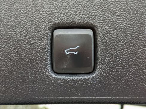 Certified 2024 Ford Escape Active FWD image 19