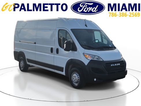Used 2025 RAM ProMaster 2500 w/ Convenience Group FWD image 1
