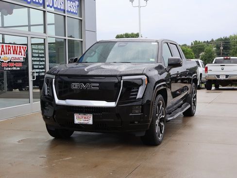 New 2025 GMC Sierra EV Denali image 6